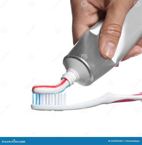 ApplyingtheToothpasteandBrushingTechnique